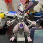 Pokémon Legendary Mew & Mewtwo Figures